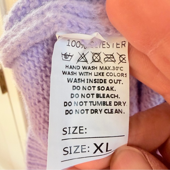 Lavendar cardigan with tulip neckline - Picture 6 of 6